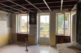 €70000 - House To Finish Renovating Close To Ruffec