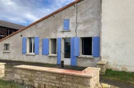 €70000 - House To Finish Renovating Close To Ruffec