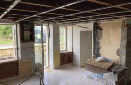 €70000 - House To Finish Renovating Close To Ruffec