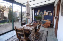 €270300 - Beautifully Presented 3 Bedroomed House With A Covered Pool