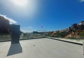 Penthouse Apartment - 5 Bedrooms - Funchal