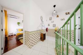 Renovated 2 Bedroom Townhouse in Town Centre by the River Arade-Portimão