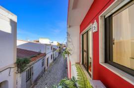 Renovated 2 Bedroom Townhouse in Town Centre by the River Arade-Portimão