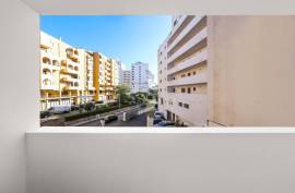 1 Bedroom Apartment with Generous Areas on the 2nd Line of Praia da Rocha