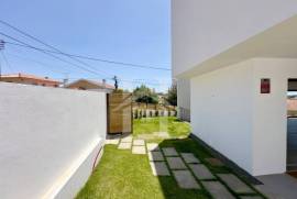 Moradia T3 em Murches com piscina e jardim