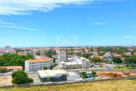 Apartamento T4 em Cascais com vista de Mar e Serra