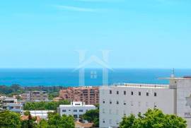 Apartamento T4 em Cascais com vista de Mar e Serra