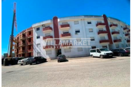 2 bedroom bank apartment with storage room located in Urbanização Jardim de Cima, in Santarém