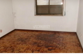 2 bedroom bank apartment with storage room located in Urbanização Jardim de Cima, in Santarém