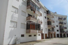 2 bedroom bank apartment with storage room located in Urbanização Jardim de Cima, in Santarém