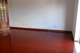 2 bedroom bank apartment with storage room located in Urbanização Jardim de Cima, in Santarém