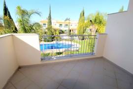 4 bedroom corner villa with swimming pool and garage box located in Ferreiras