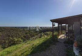 Tavira – 4 bedroom villa with pool and beautiful sea views.