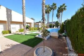 DETACHED VILLA IN LOS BALCONES. TORREVIEJA