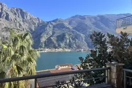 Montenegro. Three bedroom apartment with stunning 