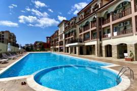 Lovely pool view studio, 47 sq.m., in Pa...