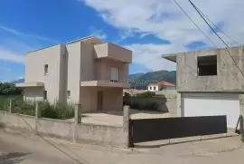 Montenegro. New family house with garage, Zaljevo,