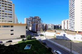 2 Bedroom Apartment Furnished and Equipped with Private Parking in the Heart of Praia da Rocha