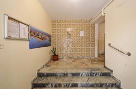 Two-bedroom flat with terrace in the centre of Portimão