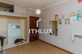 Great Apartment, 107M², For Sale, 3 Bedrooms, 1 Suite, 1 Parking Space, Windmills, POA/RS