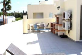 2 bedroom semi-detached house with swimming pool and garage - Patroves-Albufeira