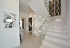 VILAMOURA -  4 BEDROOM LUXURY VILLAS - PRIVATE SWIMMING POOL - GARDENS