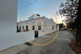 4 bedroom villa with swimming pool for annual rental