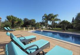 Silves – 4-Bedroom single storey Villa with Pool, carport and Landscaped Gardens