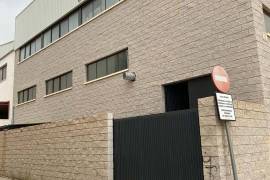 Industrial warehouse for rent in Elche Parque Empresarial – 1,280 m² on two floors