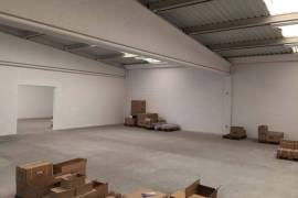 Warehouse for rent in Amorebieta.