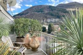 Beautiful Apartment With Panoramic Views of Lourdes