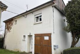 Detached House with Garden