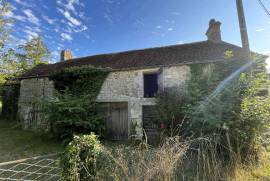 Detached House to Renovate with Garden