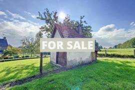 Detached Country House with Outbuilding