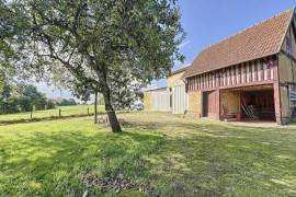 Detached Country House with Outbuilding