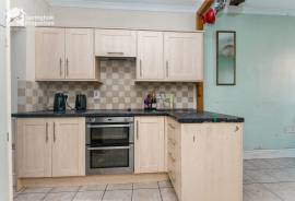 3 bedroom, Terraced House for sale