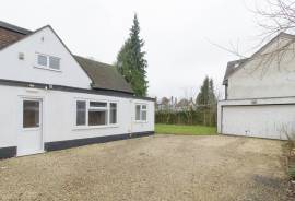 5 bedroom, Detached house for sale