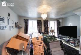 2 bedroom, Terraced House for sale