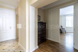 Apartment for rent in Riga, 123.70m2