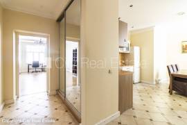 Apartment for rent in Riga, 123.70m2