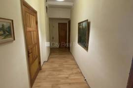 Apartment for rent in Riga, 82.00m2