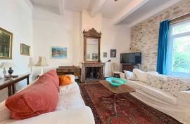 9 room, 244m2 Village house for sale in Cessenon sur orb - 340 000 € *