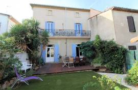 9 room, 244m2 Village house for sale in Cessenon sur orb - 340 000 € *