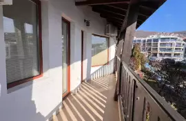 Bulgaria. Sunny one-bedroom apartment with sea 