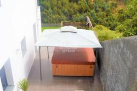 Three bedroom modern home for sale in Funchal