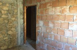 3 Bed Terraced house For Renovation For Sale In Vallespecara