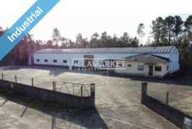 Industrial banking warehouse located on the outskirts of Barcouço, in the municipality of Mealhada