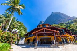 Luxury 8 Bed Frontline Villa For sale in Rio de Janeiro