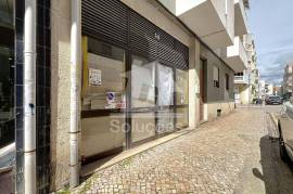 512m² warehouse for sale in the center of Portimão – Excellent Opportunity!