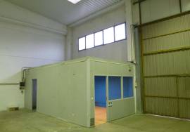 Warehouse for rent in Avenida del Cantábrico